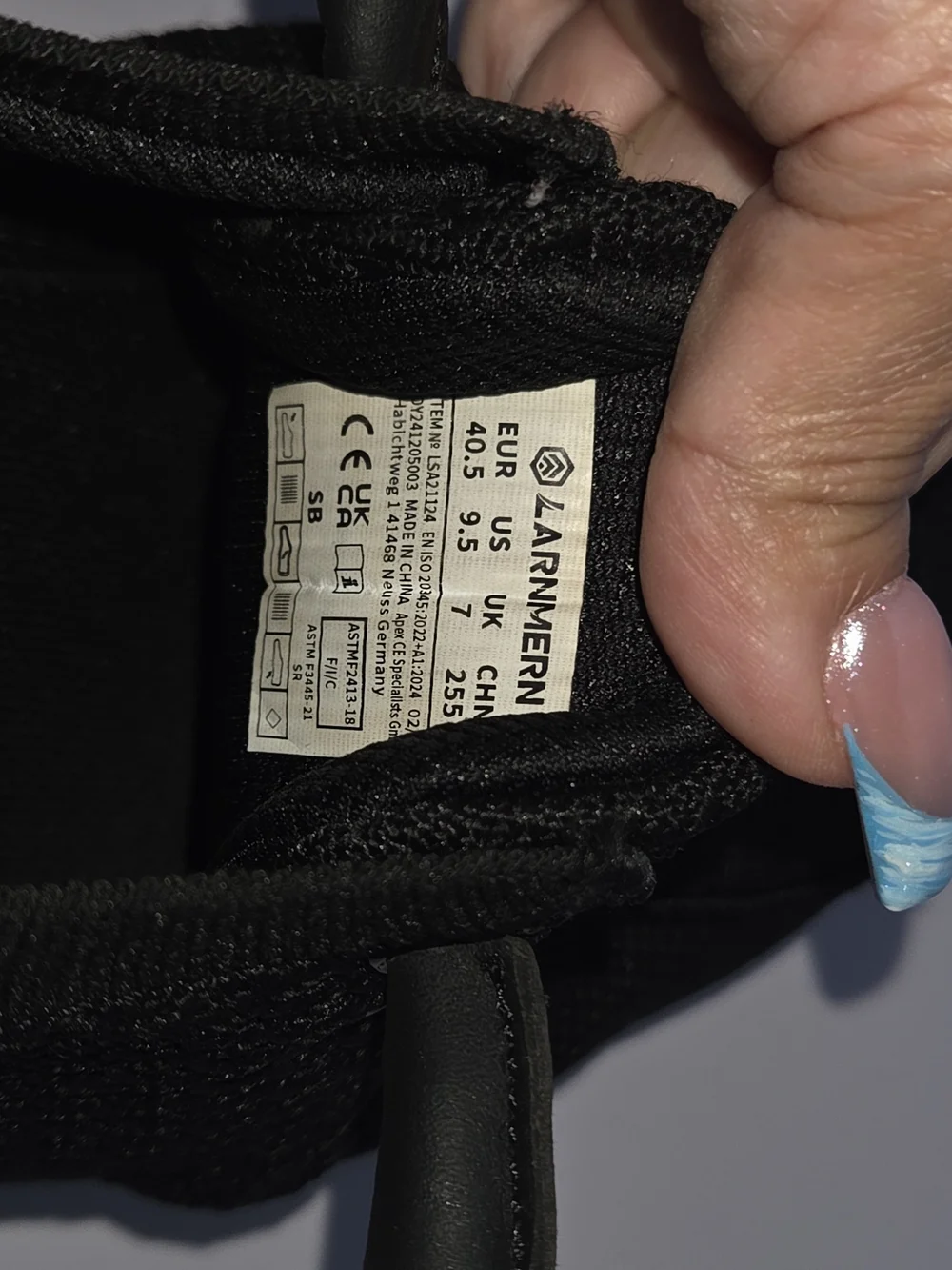 Larnmern Men's Size 9.5 Steel Toe Slip Resistant Safety Work Shoes Black